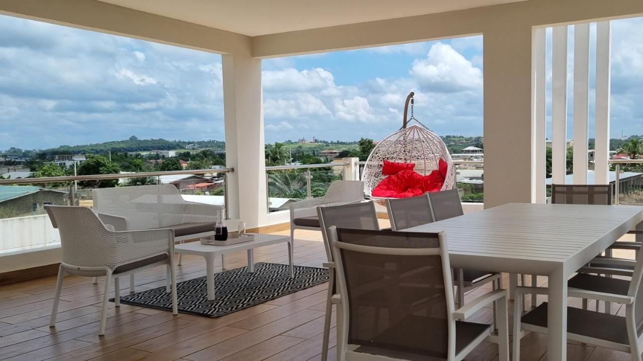 Villa Bolati, avec piscine, jacuzzi, jardin et vue Bonoua Esterno foto